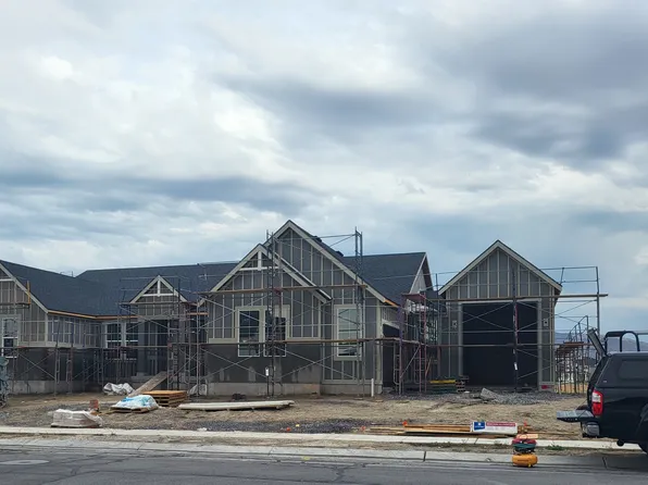 1052 E Ira Hodges Scenic Pkwy #15, Eagle Mountain, UT 84005