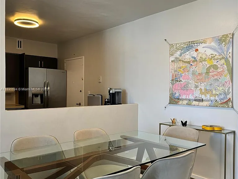 5700 Collins Ave #3C — Photo 7