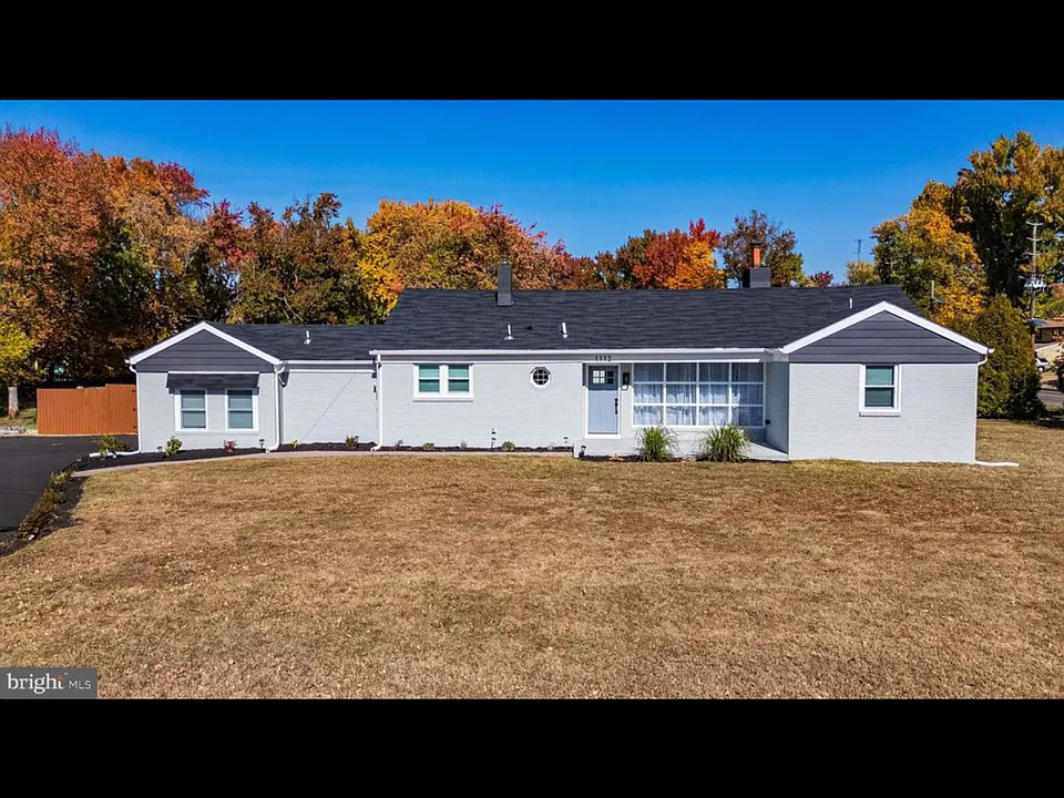 1112 Severn Ave