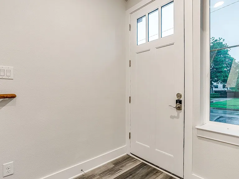 3145 Forest Park Blvd — Photo 5