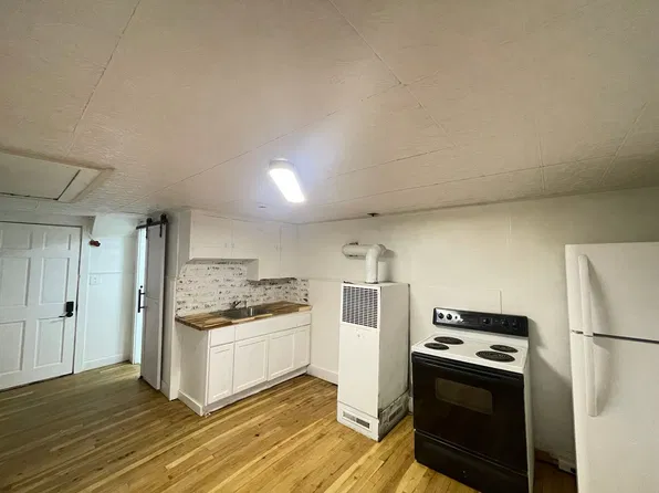 13 Mechanic St, Farmington, NH