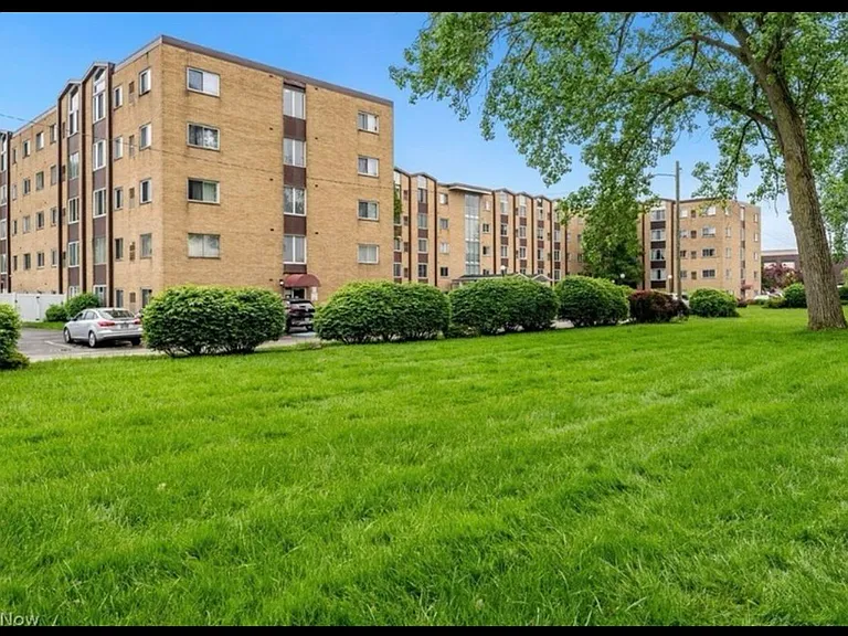 25735 Lorain Rd #206 — Photo 7