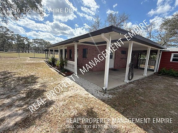3rd image of 1406 1/2 Berkshire Dr