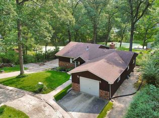 292 Bessler Lake Dr, Groveland, IL