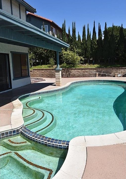 1st image of 3605 Holly Vista Dr