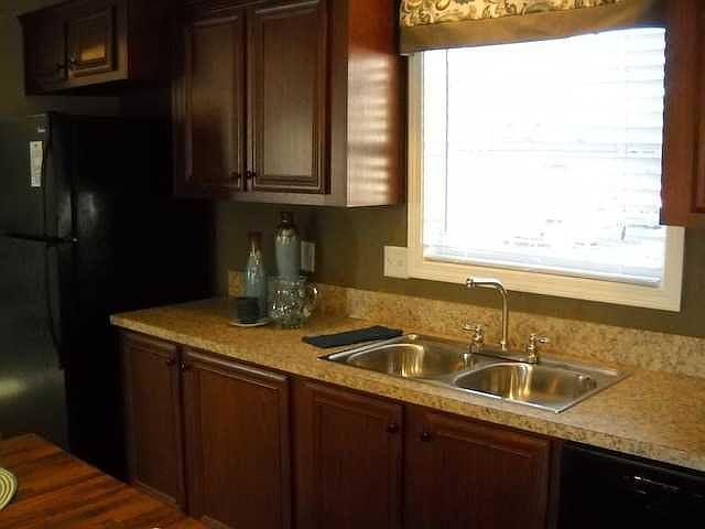 2nd image of 122 Barton Dr