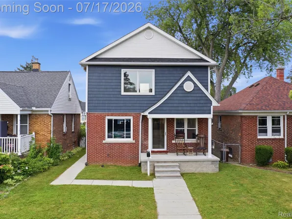 1058 Mollno St, Wyandotte, MI 48192
