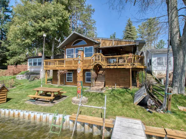 8941 Lakeview Blvd, Rodney, MI 49342