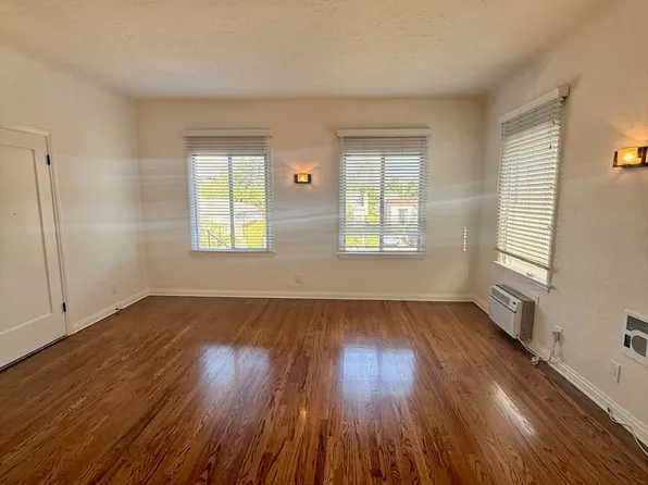 6282 Commodore Sloat Dr APT 6, Los Angeles, CA 90048