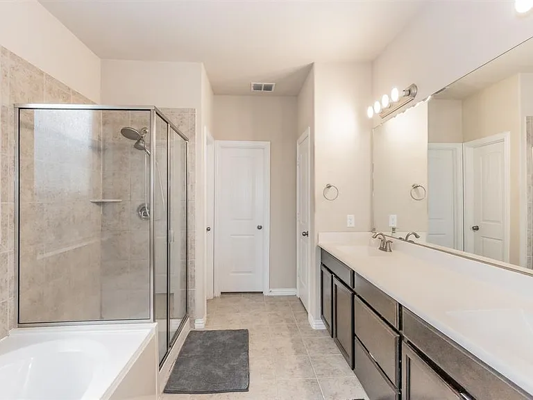 11621 Parade Dr — Photo 19