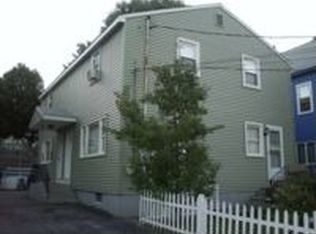 28 Linden St, Lawrence, MA 01841