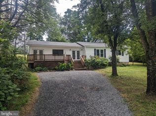 320 Greene Acres Rd N, Stanardsville, VA 22973