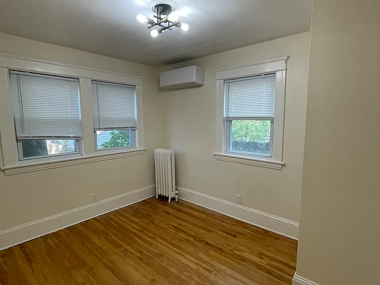 8 Underwood St #A — Photo 12