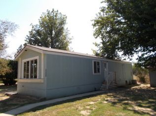 5932 Bourbon Ln, Anderson, CA 96007