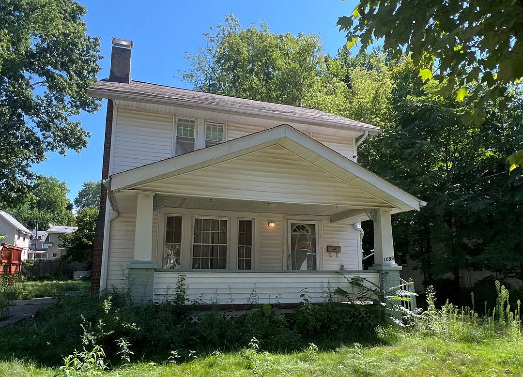 1099 Collinwood Ave photo 1