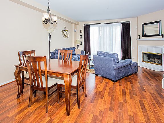 4th image of 72 Arboretum Dr