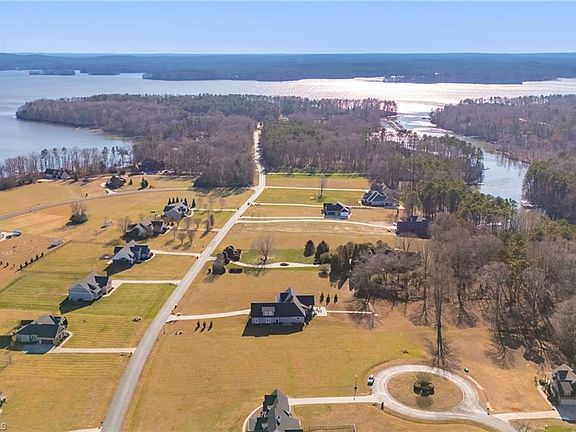 4th image of 314 Scout Rd