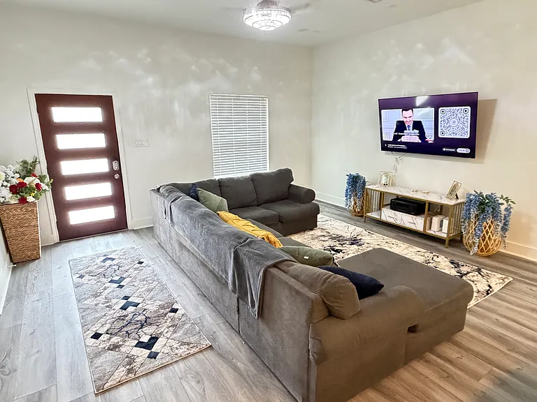 5335 Myrtlewood St — Photo 6