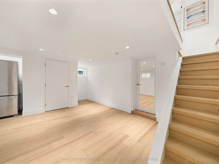 68 Cranbrooke Ave — Photo 22