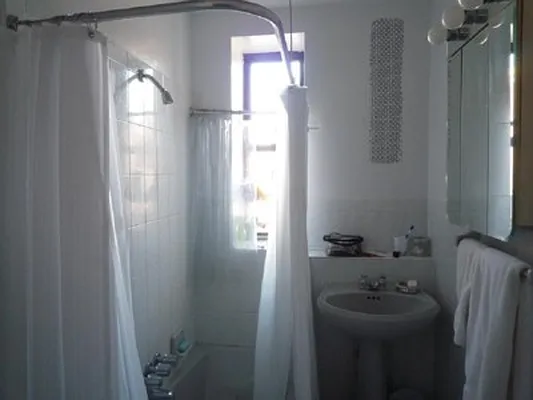 Rented by Raz Realty | media 29