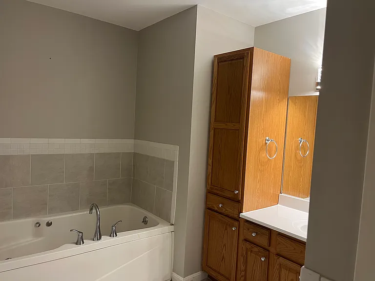 210 Kent Farm Rd #2 — Photo 16