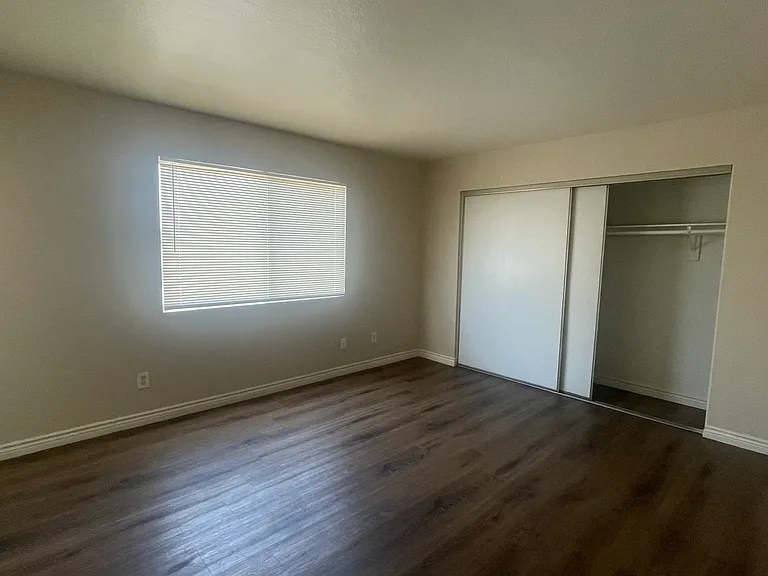 14695 Upland Ave — Photo 14
