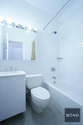 Rented by Bond New York | media 4