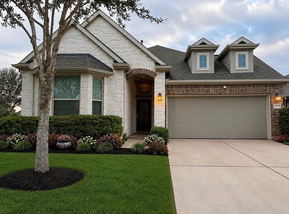 1st image of 1527 Giles Dr