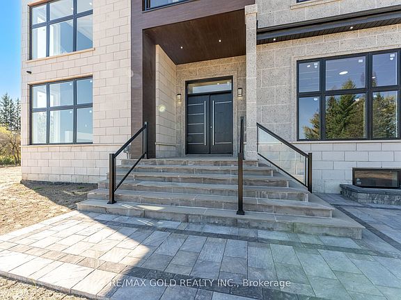 2nd image of 6540 Coronation Rd