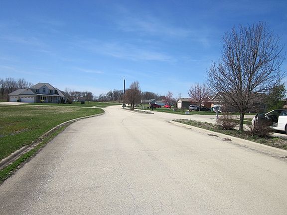 2nd image of 285 Highpoint Dr