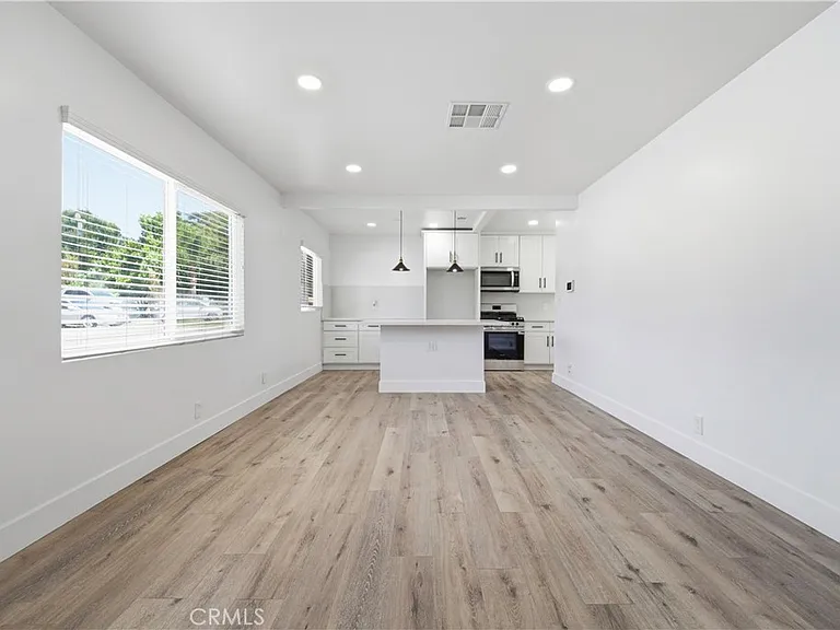13173 McKinley Ave #FRONT HOUSE — Photo 7