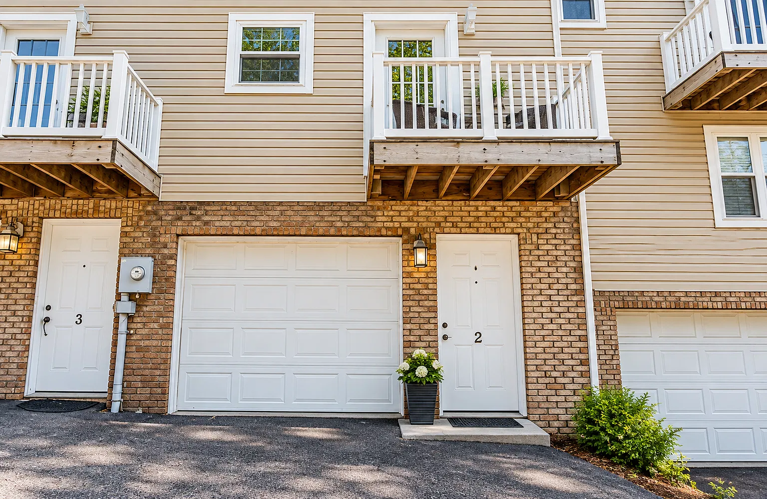 2 Bakers Pointe - 1 — Photo 2
