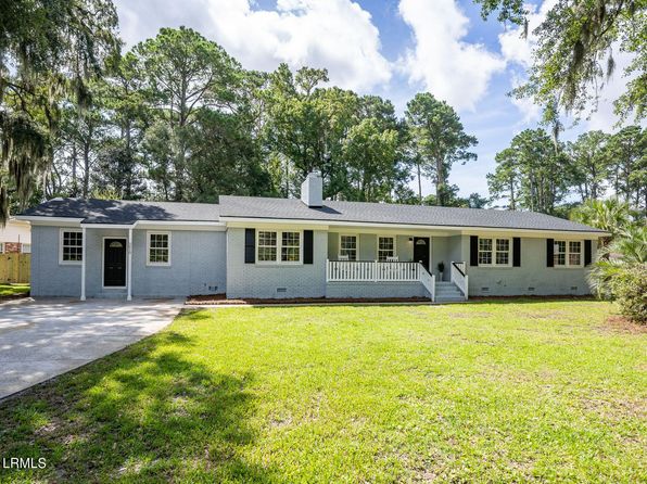 Waterfront - Beaufort SC Waterfront Homes For Sale - 98 Homes | Zillow