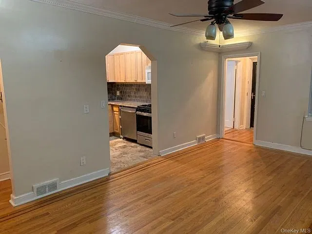1 bed, 1.0 bath, 850 sqft, $1,800 — Photo 2