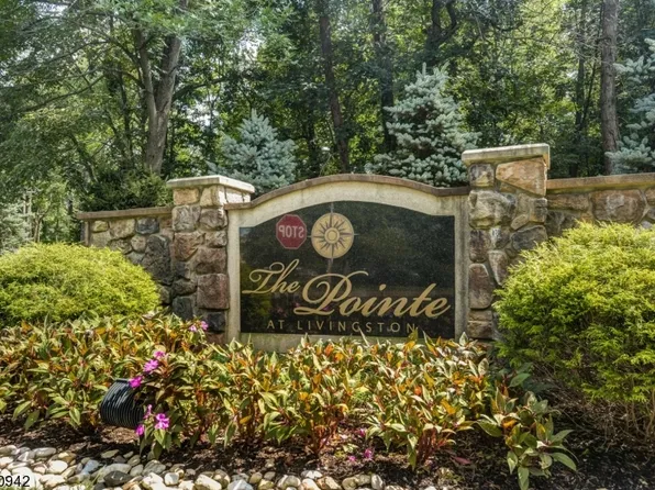 3212 Pointe Gate Dr, Livingston Twp., NJ 07039