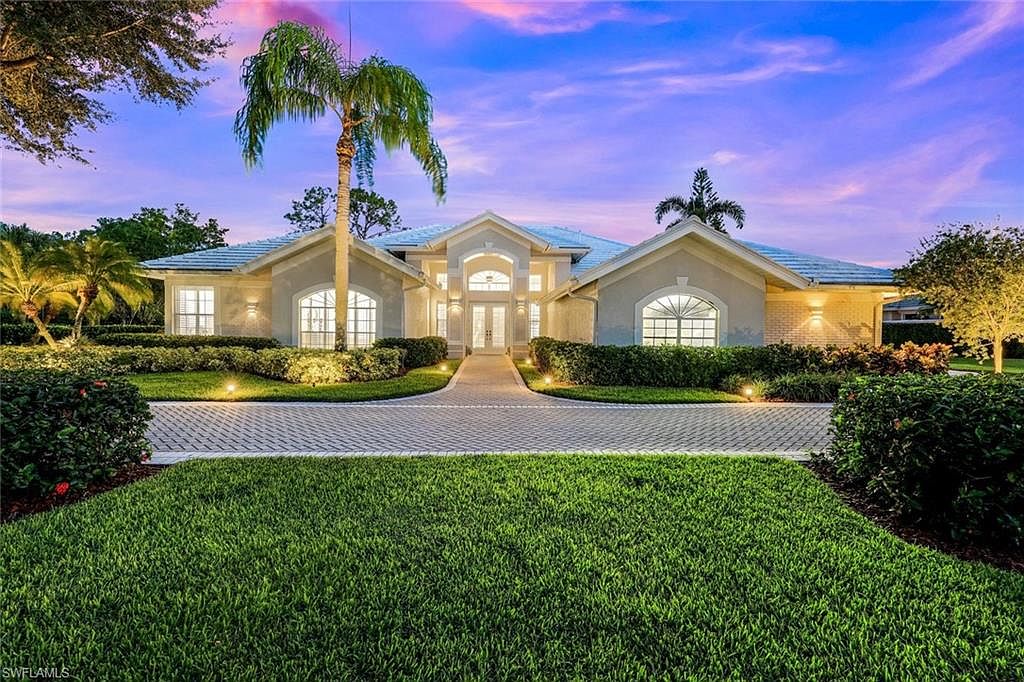 4624 Pond Apple Dr N