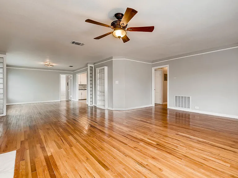 405 Quentin Dr — Photo 5
