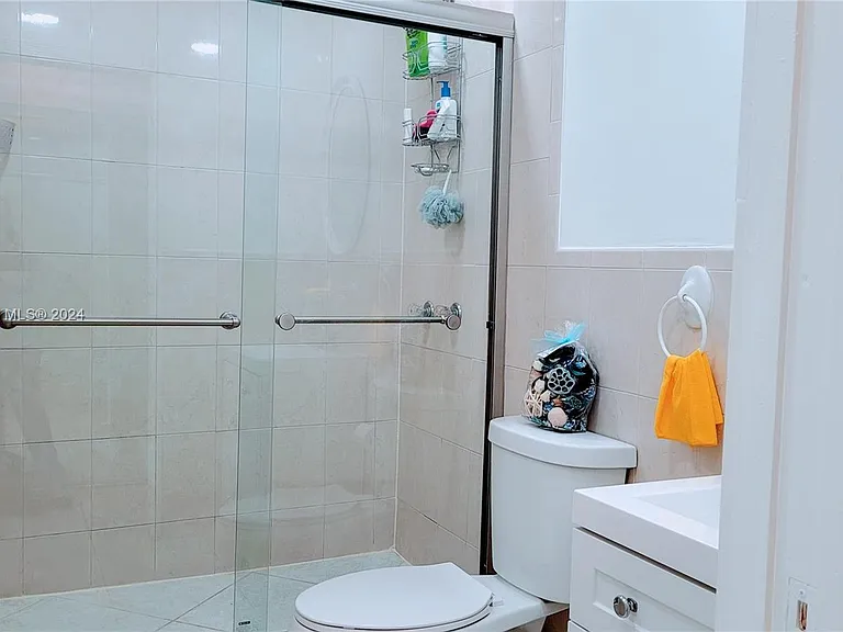 524 Washington Ave #213 — Photo 17