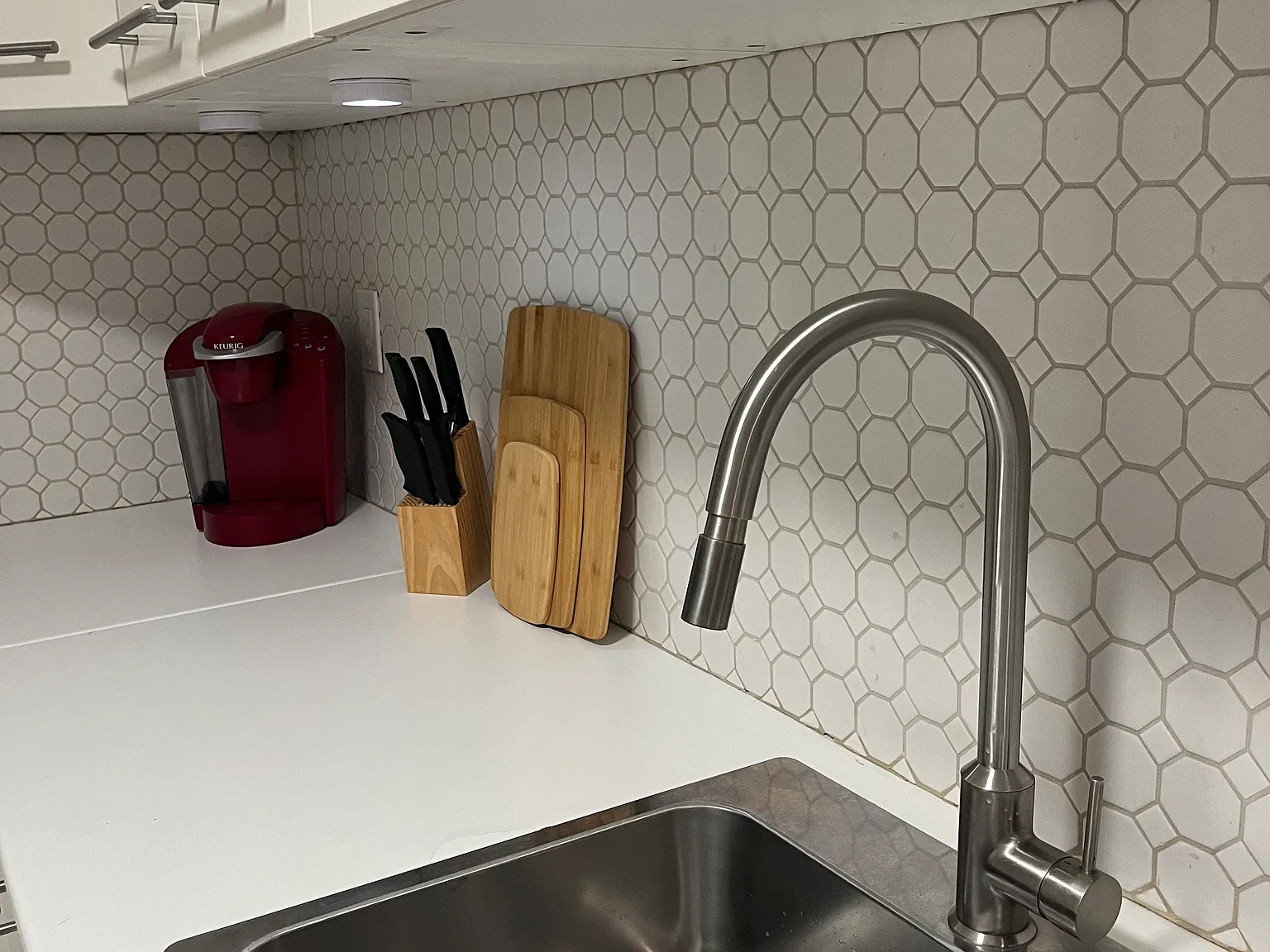 55 Sea Park Blvd — Photo 4