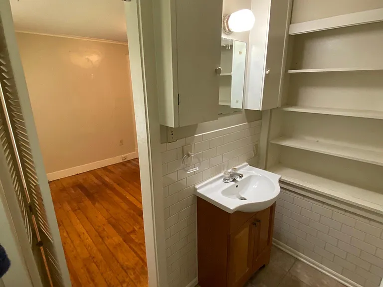 1725 Faxon Ave — Photo 15