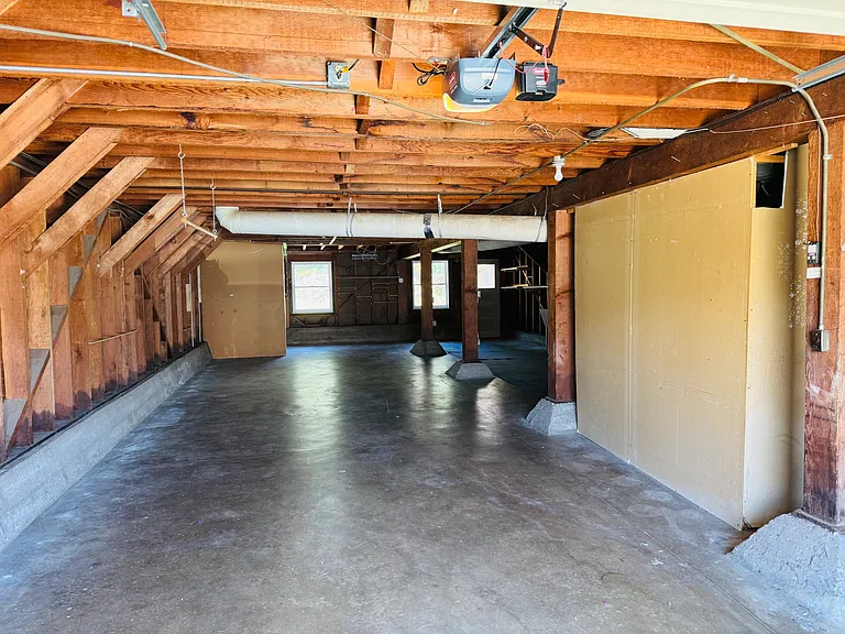 2130 31st Ave — Photo 12