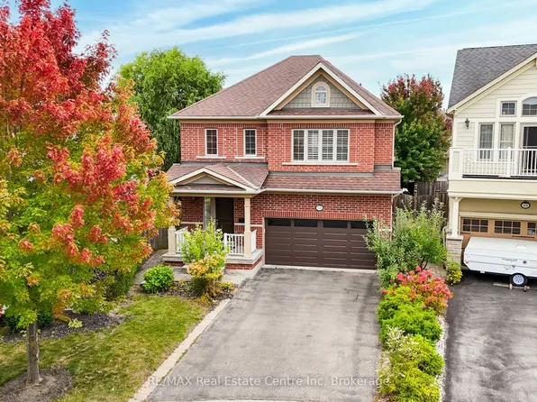 52 Bardoe Cres, Milton, ON L9T 0R7