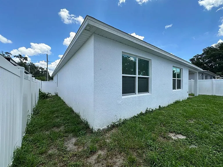 117 W Murphy St — Photo 5