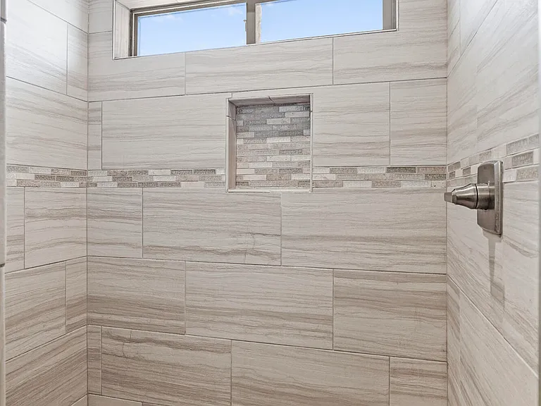 331 Malta St — Photo 5