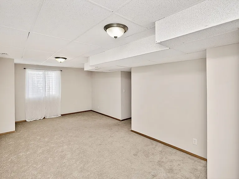 760 SE Carefree Ln — Photo 13