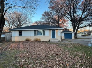 5046 Silver Lake Rd, Mounds View, MN 55112