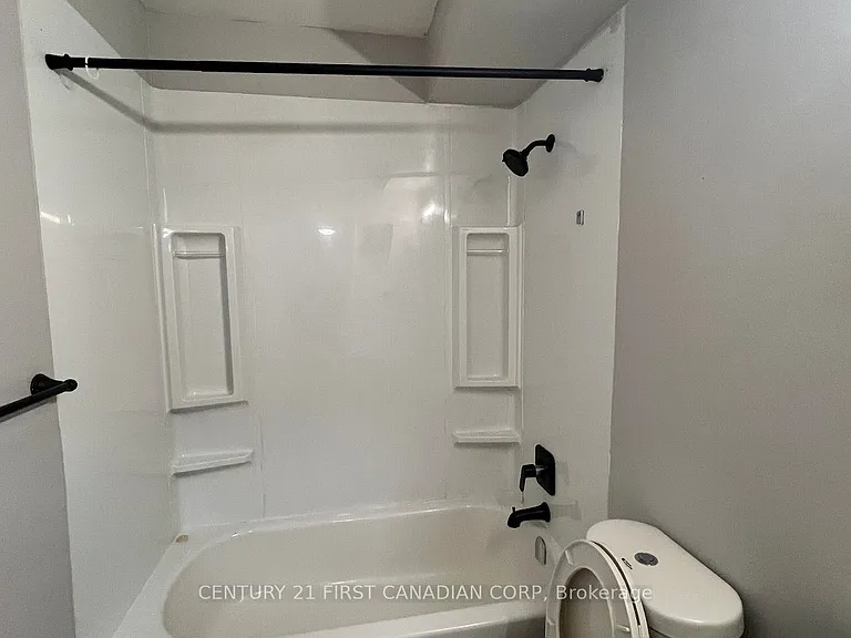 871 Adelaide St N #305 — Photo 2