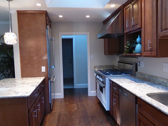 3rd image of 1551 Bernal Ave