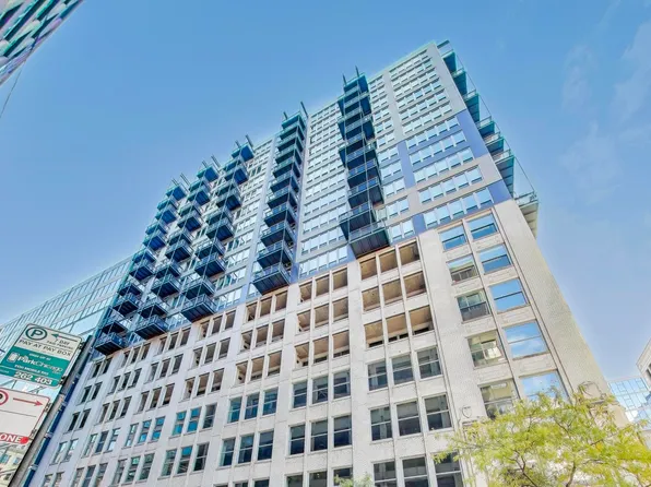 565 W Quincy St Unit 801, Chicago, IL 60661