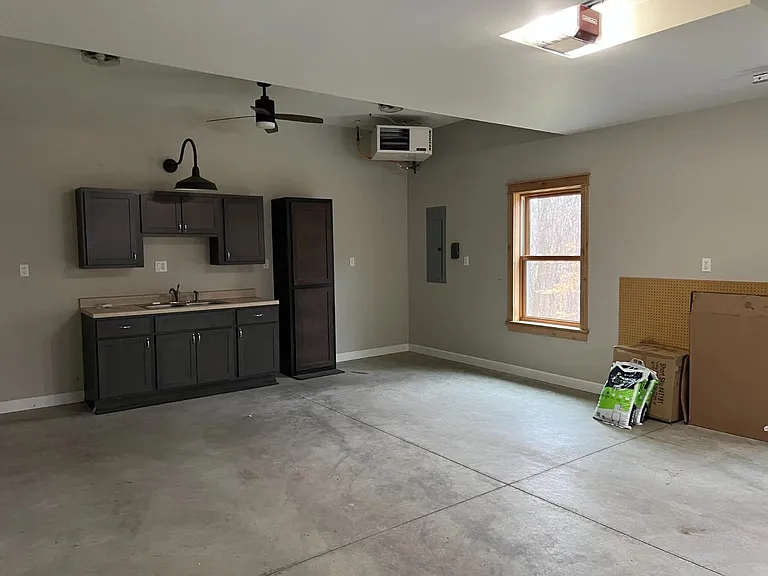 309 E Dr Scholl Ln — Photo 6